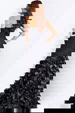 Elegant strapless evening gown with textured hem 49344