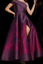 09610 plum color