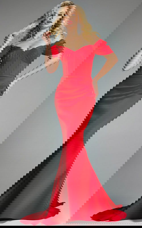 Model wearing Jovani dress 36469.