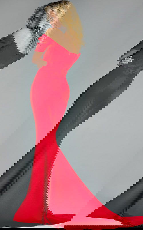 Model wearing Jovani dress 36469.