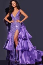 パーティードレス Stacy Plunging V Neck Embellished Waist Gown Halter Neck Gown with Intricate Waist Embellishment 37218