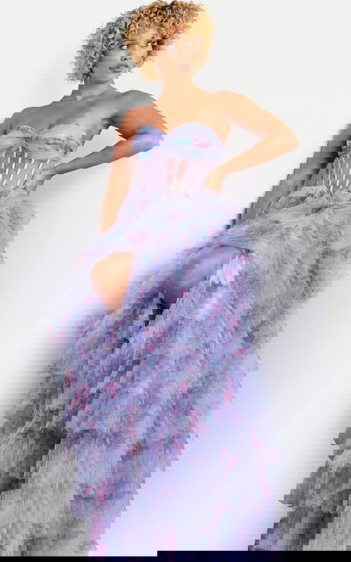 model wearing Jovani 39149 lilac dress with front view showcasing sweetheart neckline and tulle skirt