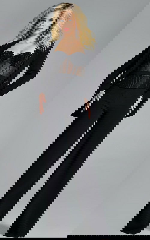 Model wearing Jovani dress 39755-1.