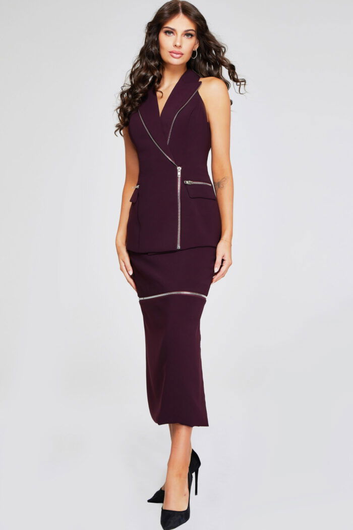 Model in Jovani 39802 plum dress with front zipper detail