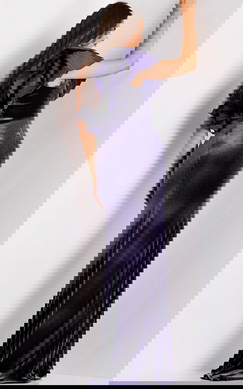 Model wearing Jovani dress 39887-1.