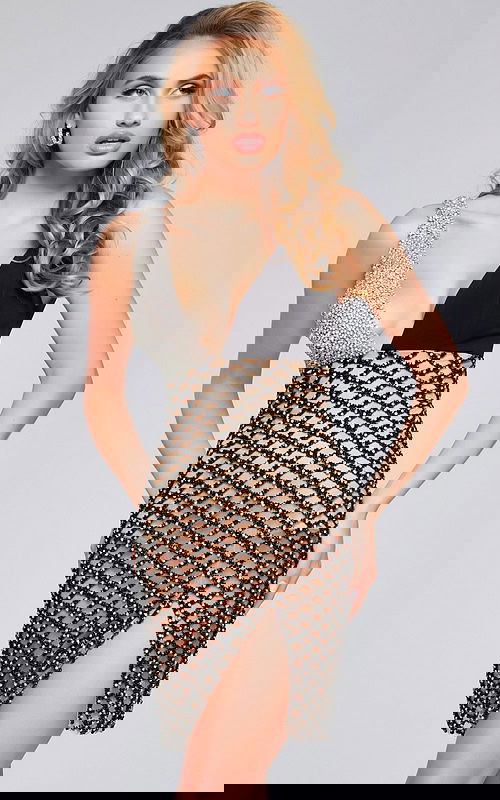 Front view of model wearing Jovani 39918 mini length cocktail dress.