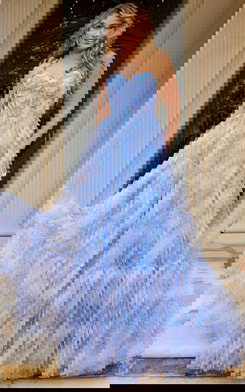 model wearing Jovani 40432 lilac dress with sweetheart neckline and A-line silhouette