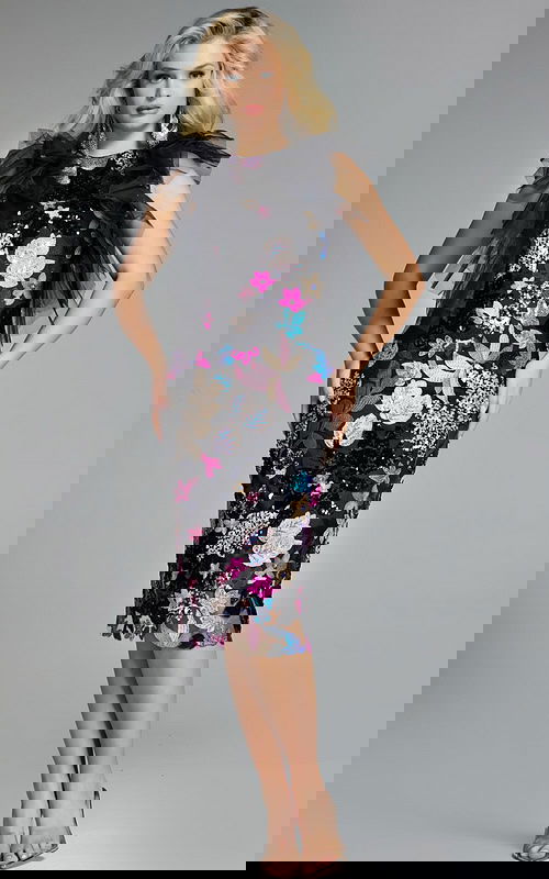 Model wearing Jovani dress 40683.