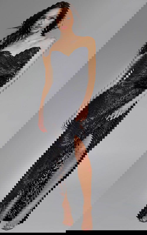 Model wearing Jovani dress 40706.