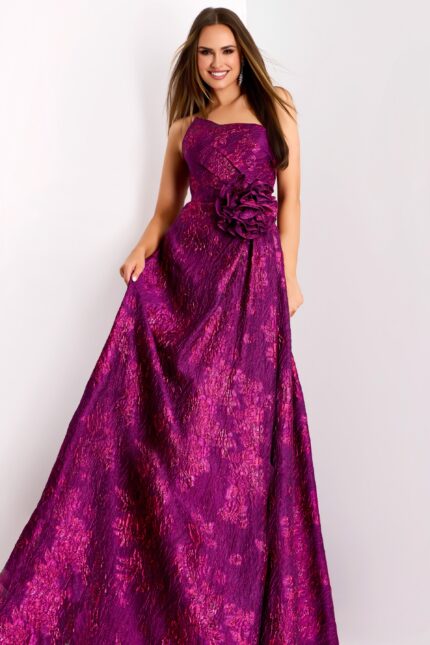 Elegant sleeveless textured evening dress with pink floral sheen