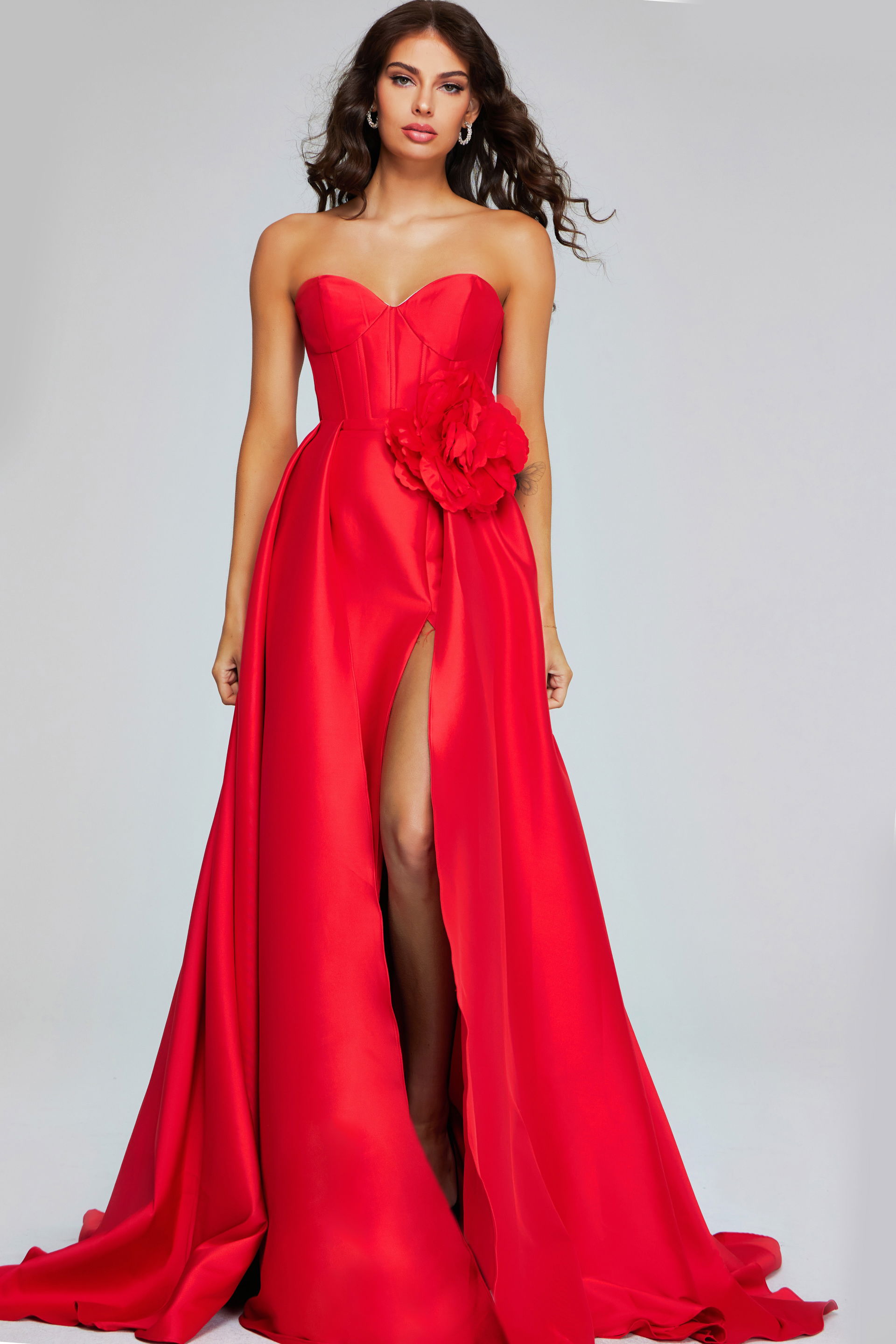40826-RED-201.jpg Model wearing Jovani 40826 red gown with sweetheart neckline and floral detail from the front