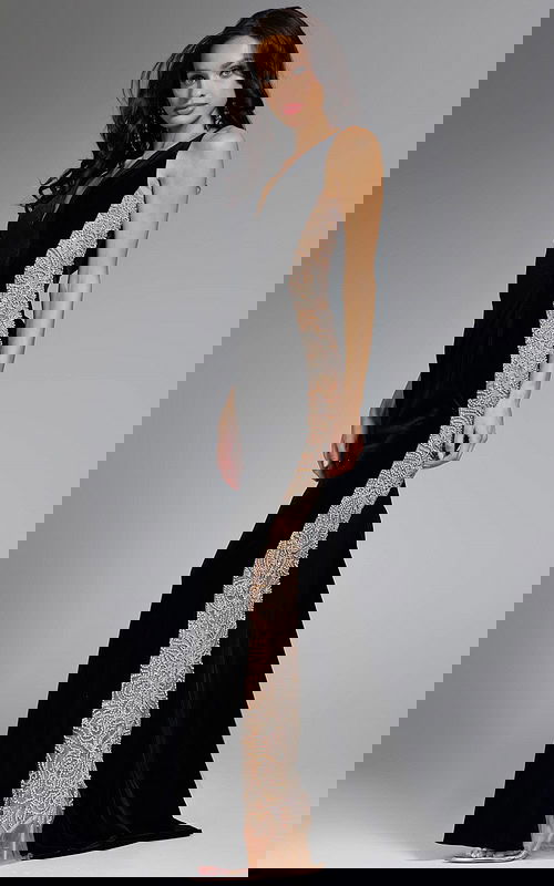 Model wearing Jovani dress 42026.