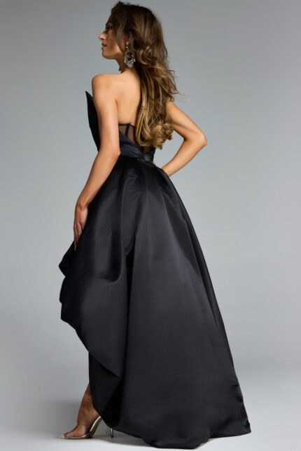 Model wearing Jovani dress 42357.