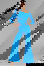 Model wearing Jovani dress 42522.