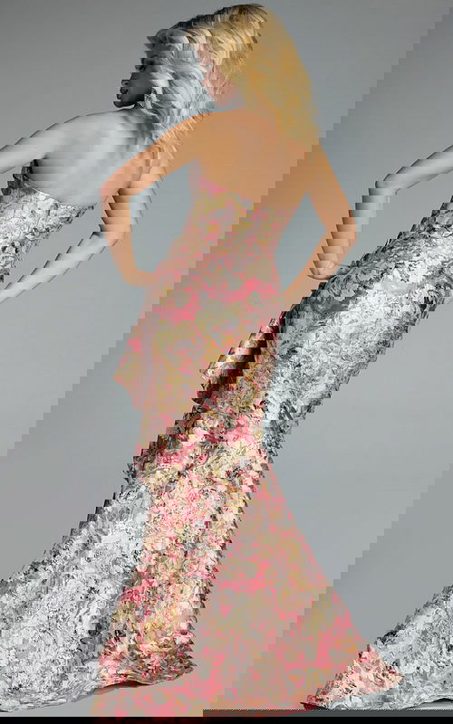 Model wearing Jovani dress 42927.