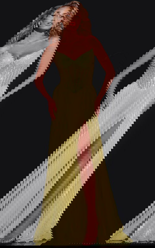 Front view of model wearing Jovani 43115 green gown with sweetheart neckline.