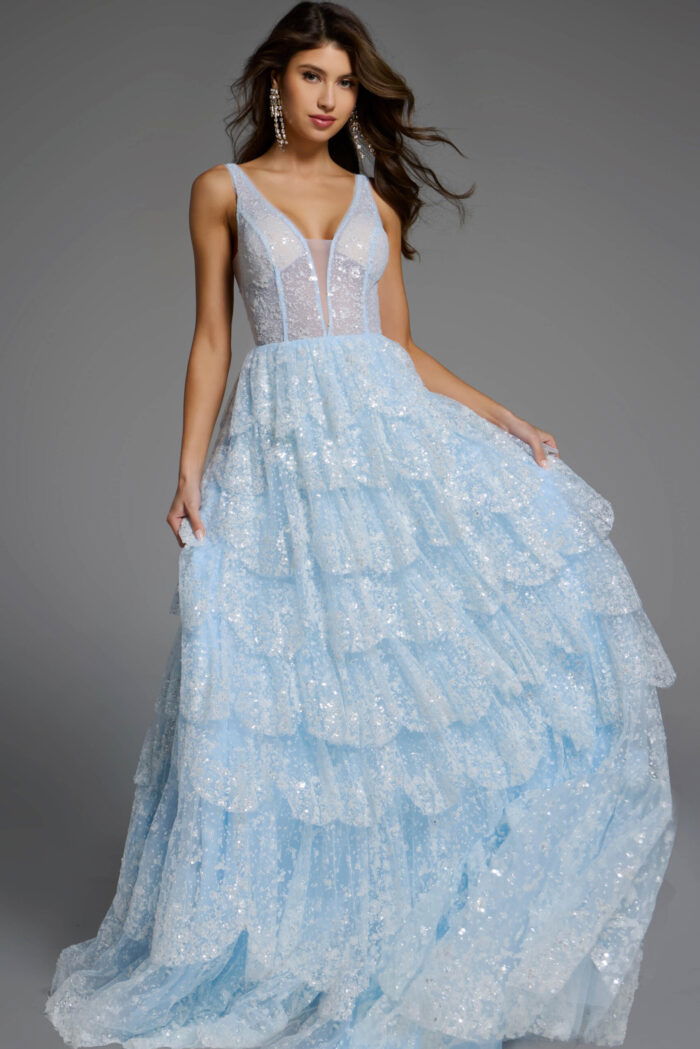 Sleeveless tiered ball gown with sparkling lace details