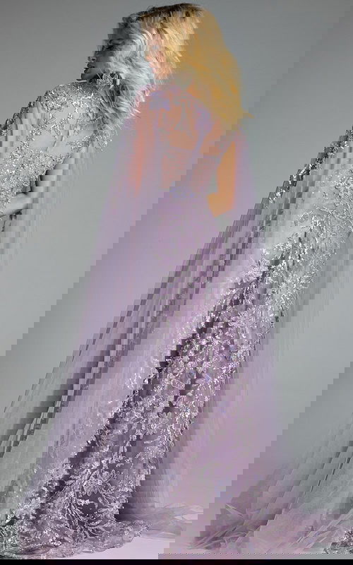 Model wearing Jovani dress 43312.