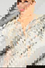 close up of ruffled top 43365