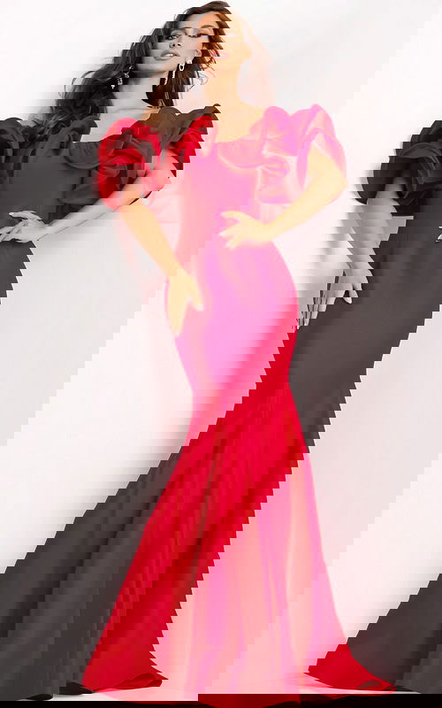 Model wearing Jovani dress 43757.