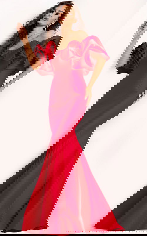 Model wearing Jovani dress 43757.