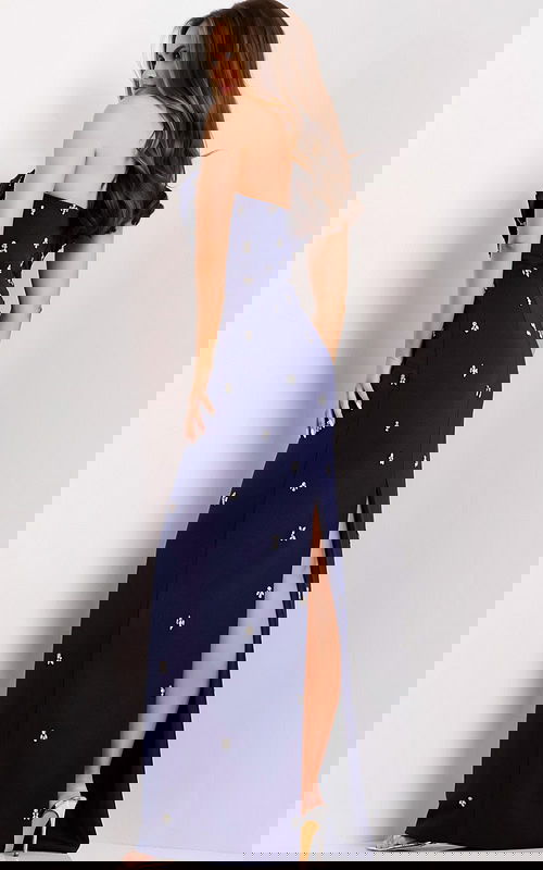 Model wearing Jovani dress 43824.