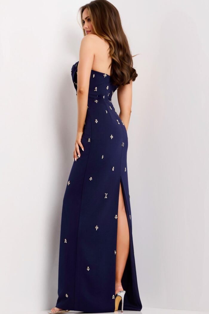 Model wearing Jovani dress 43824.