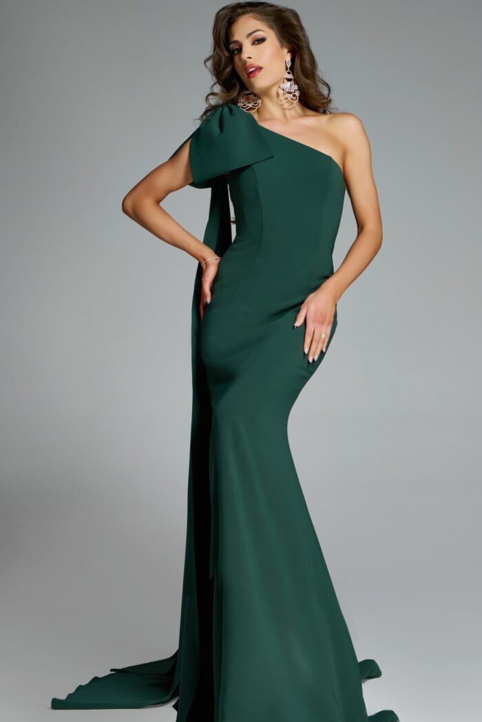 Model wearing Jovani dress 44177.