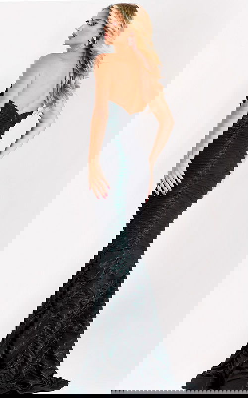 Model wearing Jovani dress 44414.