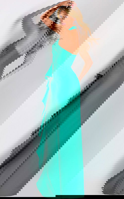 Model wearing Jovani dress 44473.