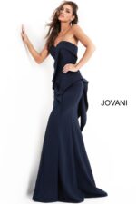 Model wearing Jovani 4466 navy dress with sweetheart neckline and mermaid silhouette.