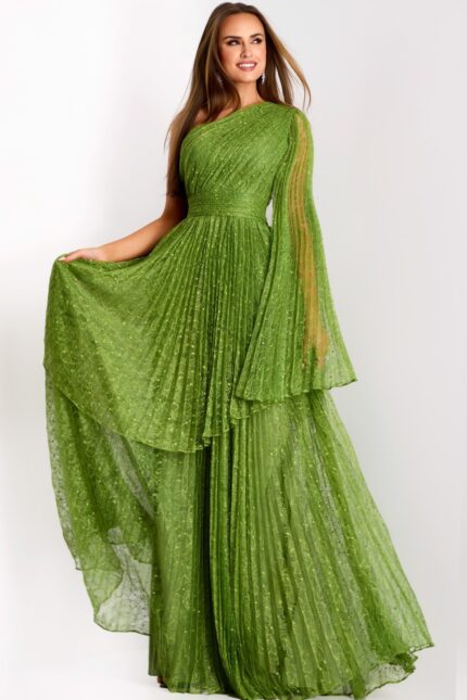 Model wearing Jovani dress 44687.