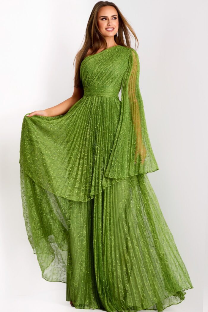 Model wearing Jovani dress 44687.