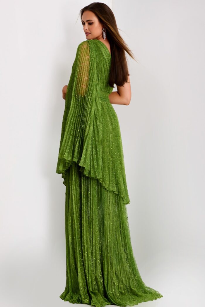 Model wearing Jovani dress 44687.