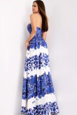 Model wearing Jovani dress 44720.