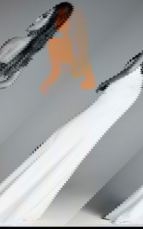 Model wearing Jovani dress 44728.