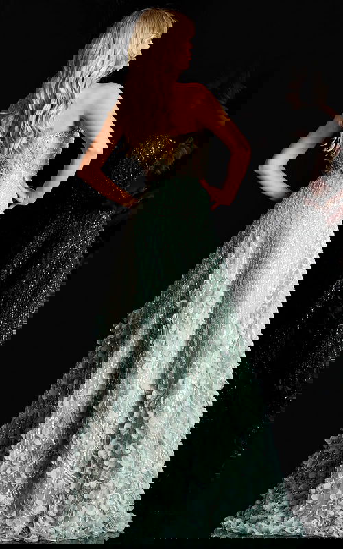 Elegant A-line dress with shimmering beaded design