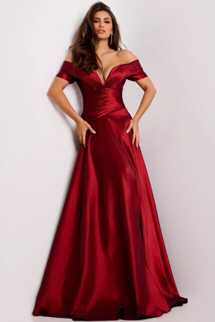 Model wearing Jovani dress 45276.