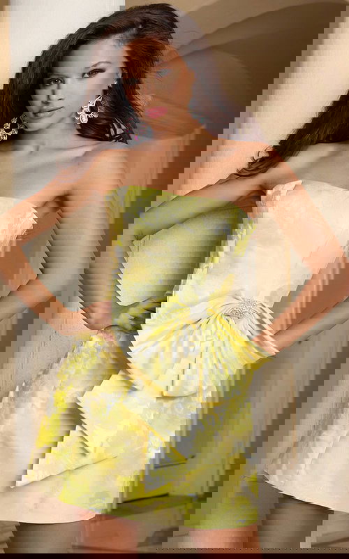 Strapless short brocade dress with side bow