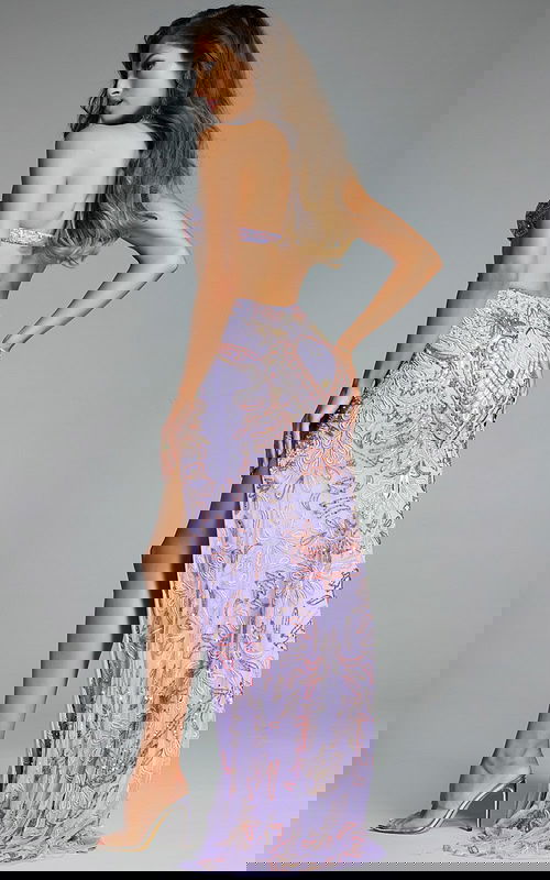 Model wearing Jovani dress 45531-1.