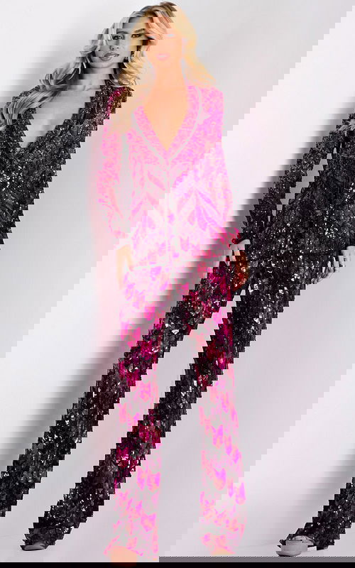 Model wearing Jovani dress 46645.