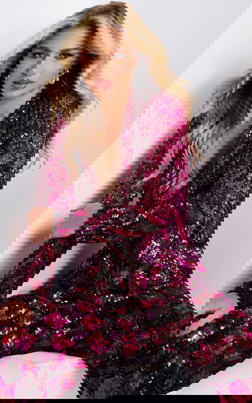 Model wearing Jovani dress 46645.