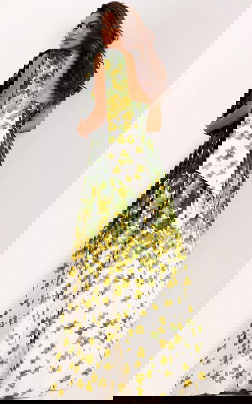 Model wearing Jovani dress 46723.