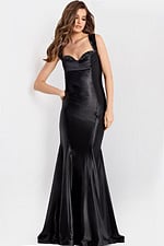 Elegant black mermaid silhouette gown 47061