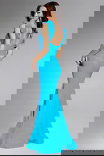 Model wearing Jovani dress D5810-1.